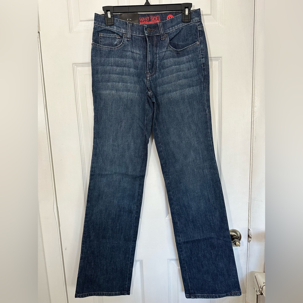 🆕New York & Co West Side Boot Cut Jeans
